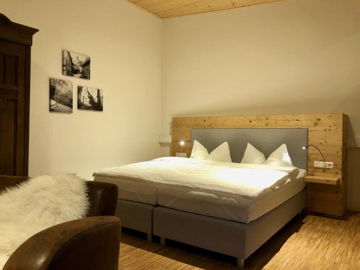 Heimatlodge ซินส์ไฮม์ ภายนอก รูปภาพ