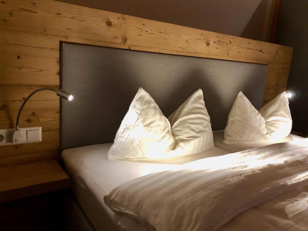 Heimatlodge ซินส์ไฮม์ ภายนอก รูปภาพ